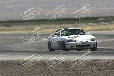 media/Jun-01-2024-CalClub SCCA (Sat) [[0aa0dc4a91]]/Group 3/Race/